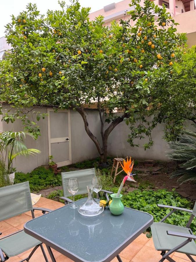 Tangerine Tree House Apartman Cagliari Kültér fotó